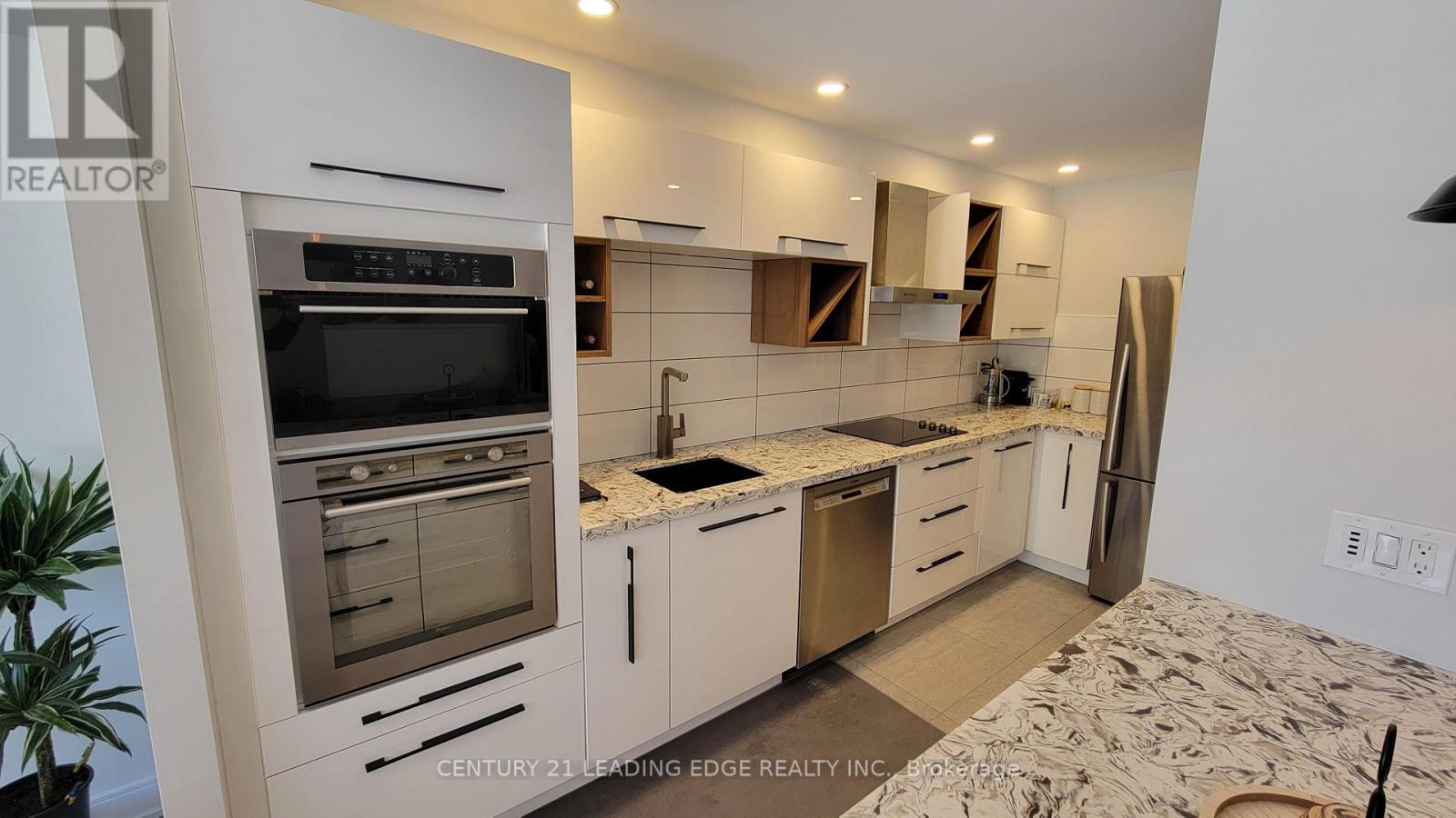Apartment at 314 - 177 LINUS ROAD, Toronto (Don Valley Village)