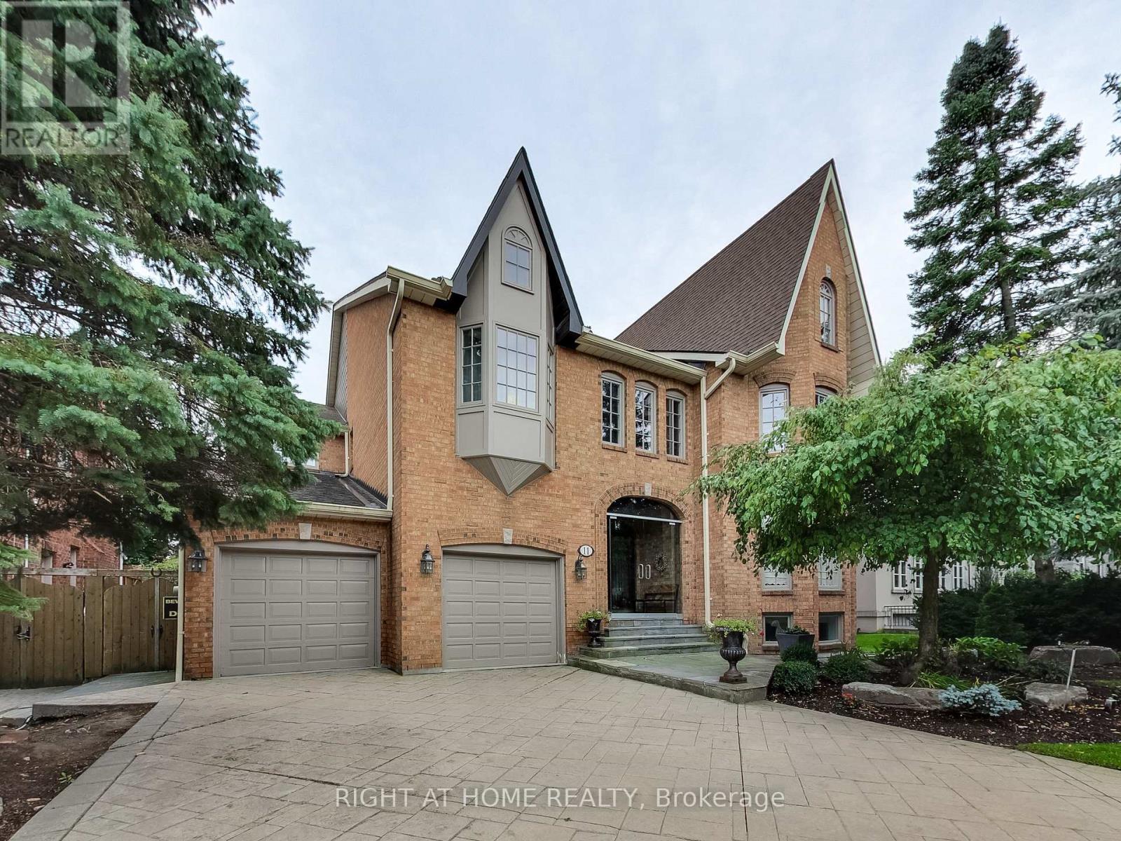 Detached at 11 YORK ROAD, Toronto (Bridle Path-Sunnybrook-York Mills)