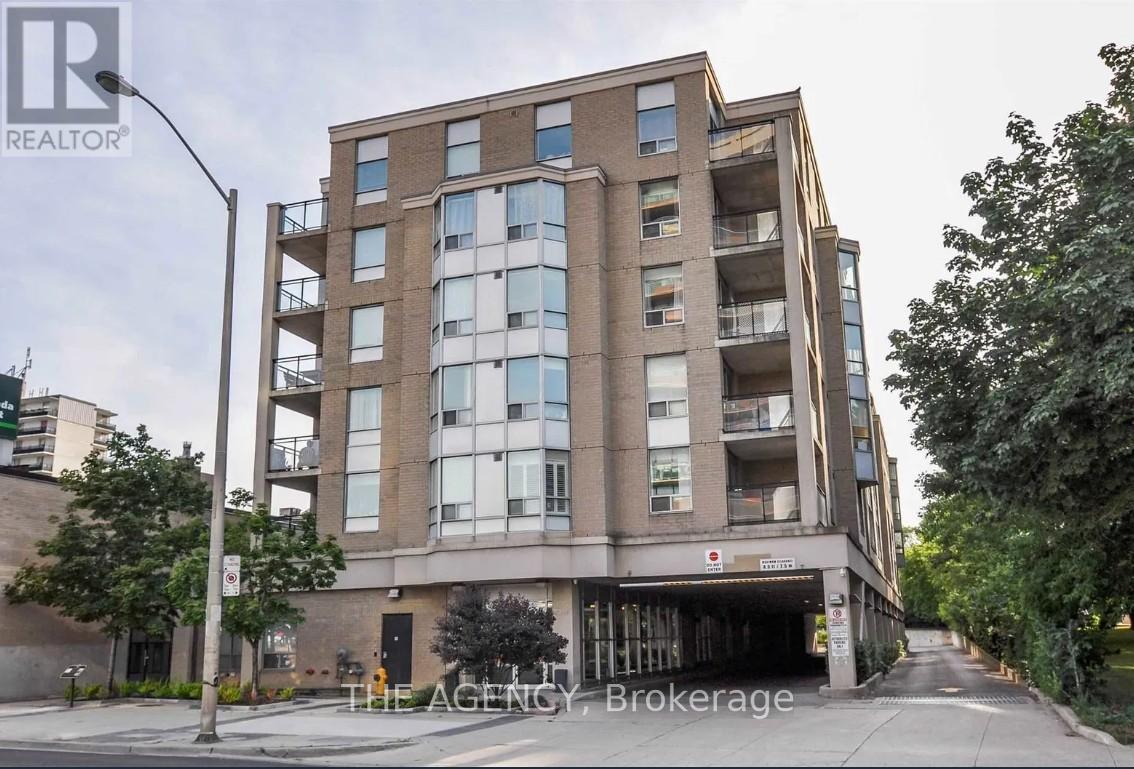 Apartment at 207 - 5940 YONGE STREET, Toronto (Newtonbrook West)