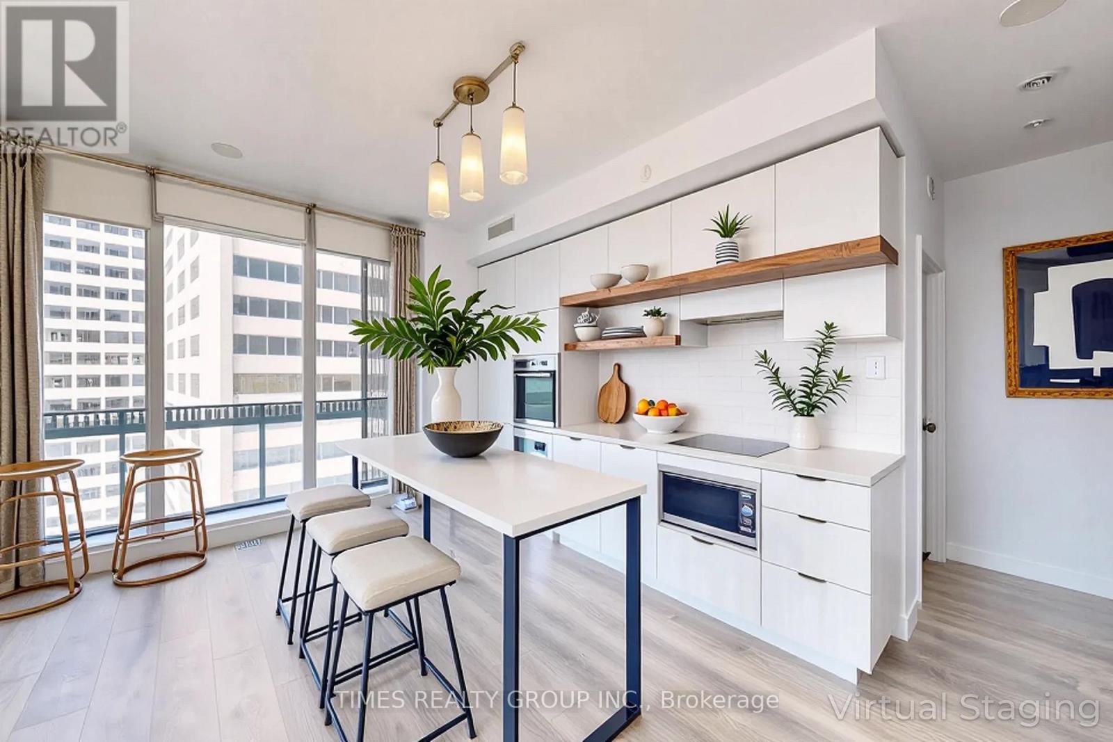 Apartment at 1002 - 8 EGLINTON AVENUE E, Toronto (Mount Pleasant West)