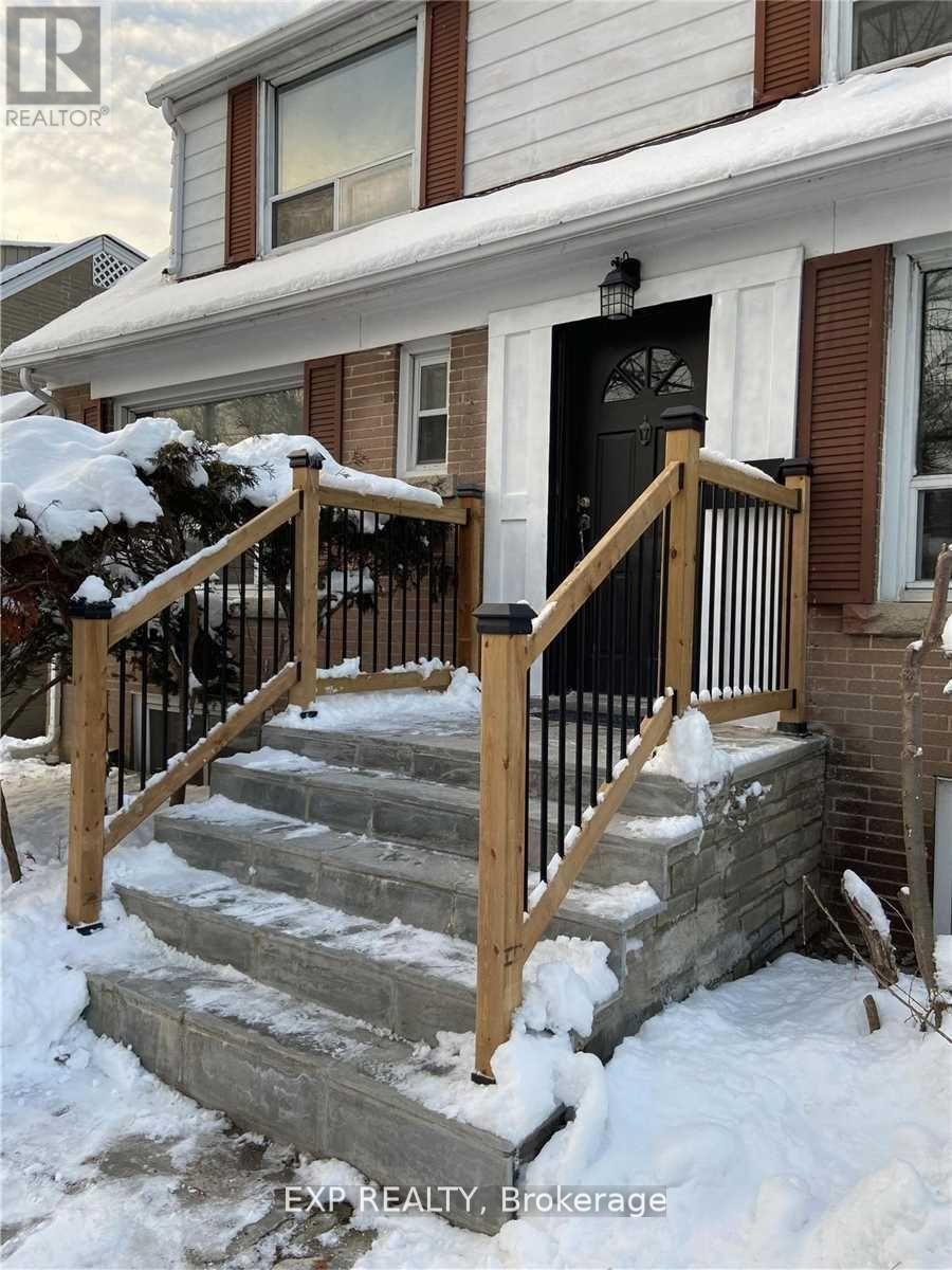 Detached at 204 YORK MILLS ROAD, Toronto (St. Andrew-Windfields)