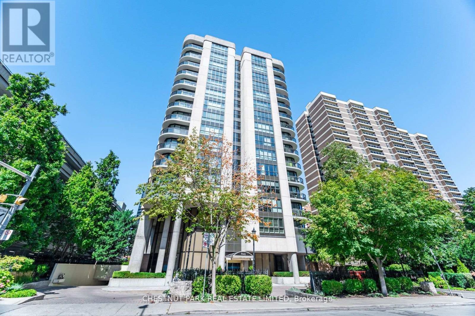 Apartment at PH G - 40 ROSEHILL AVENUE, Toronto (Rosedale-Moore Park)