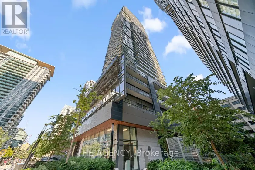 Apartment at 4506 - 39 ROEHAMPTON AVENUE, Toronto (Mount Pleasant West)