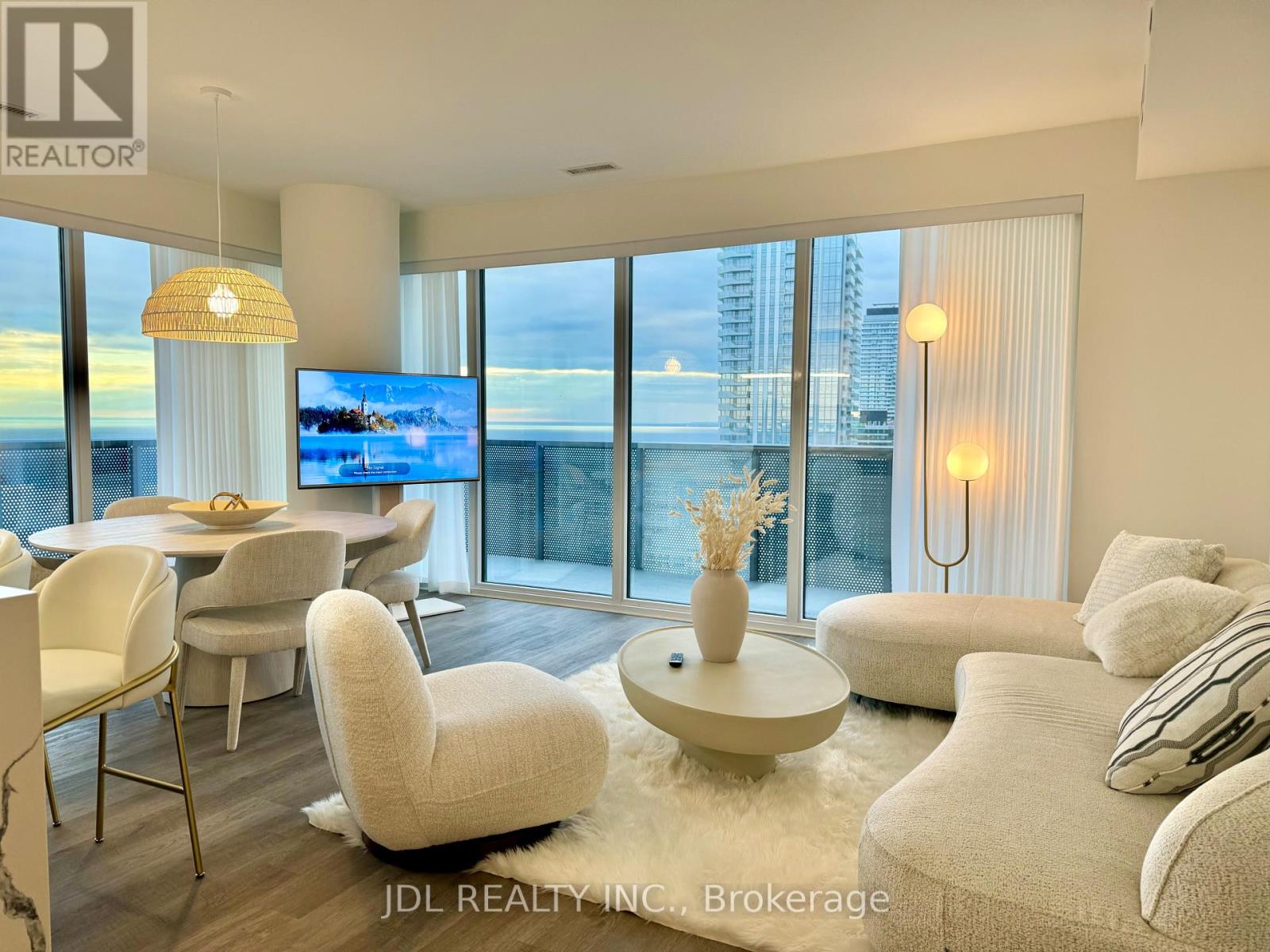 Apartment at 5811 - 55 COOPER STREET, Toronto