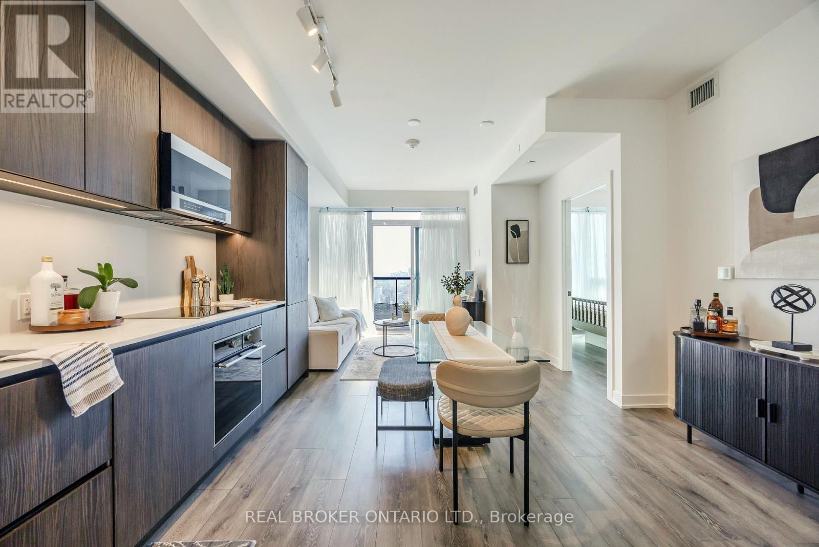Apartment at 2101S - 127 BROADWAY AVENUE, Toronto (Mount Pleasant West)