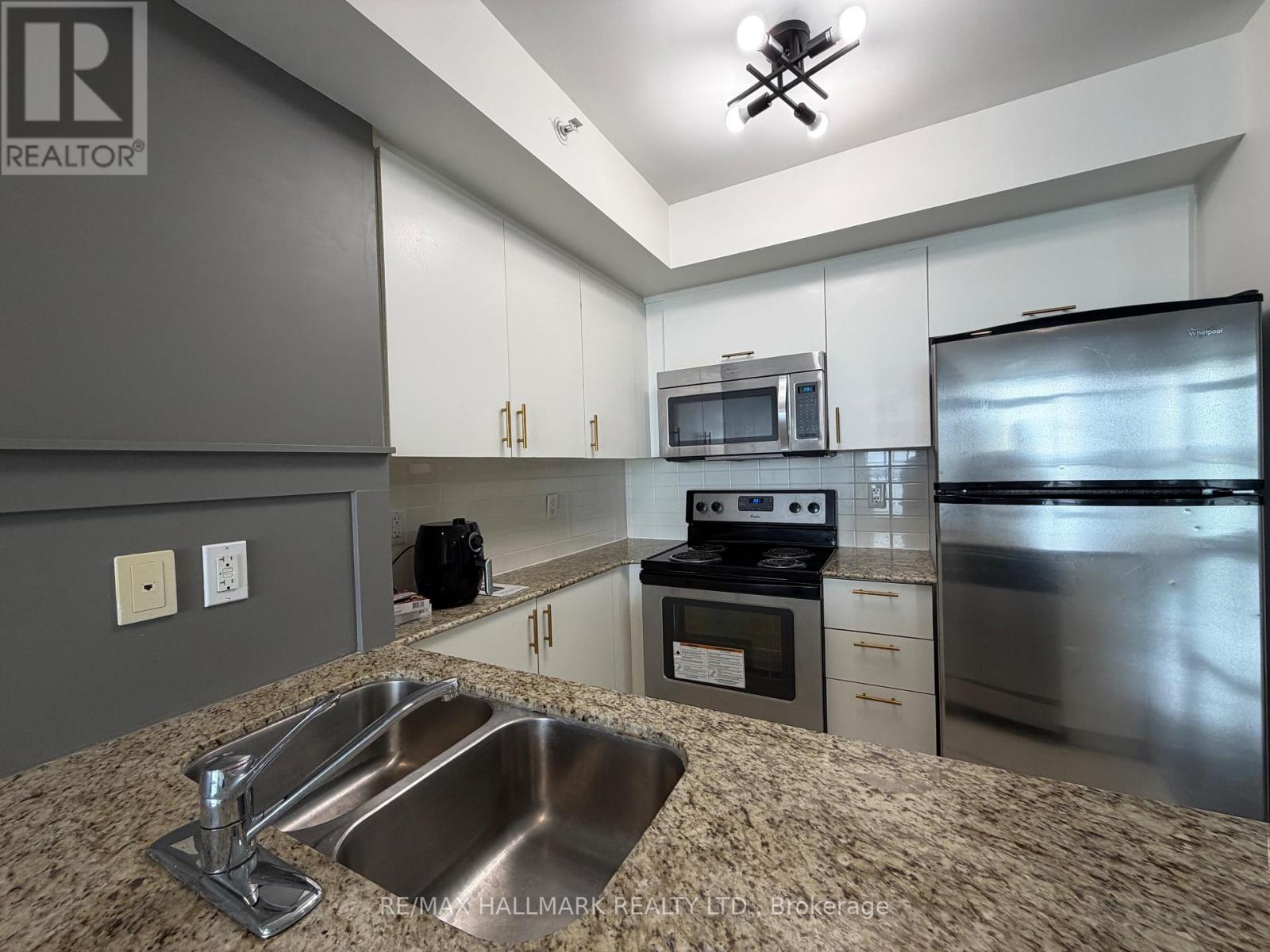 Apartment at 1805 - 5740 YONGE STREET, Toronto (Newtonbrook West)