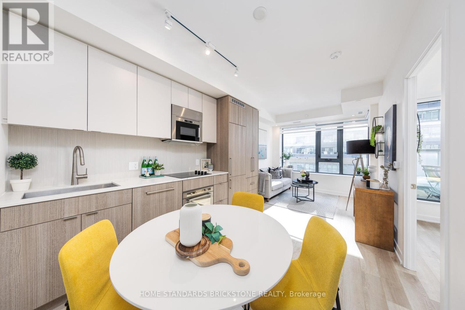 Apartment at 314 - 840 ST CLAIR AVENUE, Toronto (Oakwood Village)