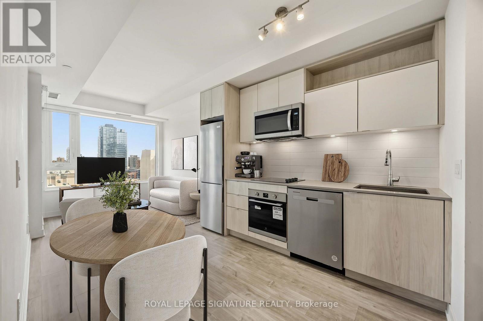 Apartment at 913 - 60 PRINCESS STREET, Toronto (Waterfront Communities)