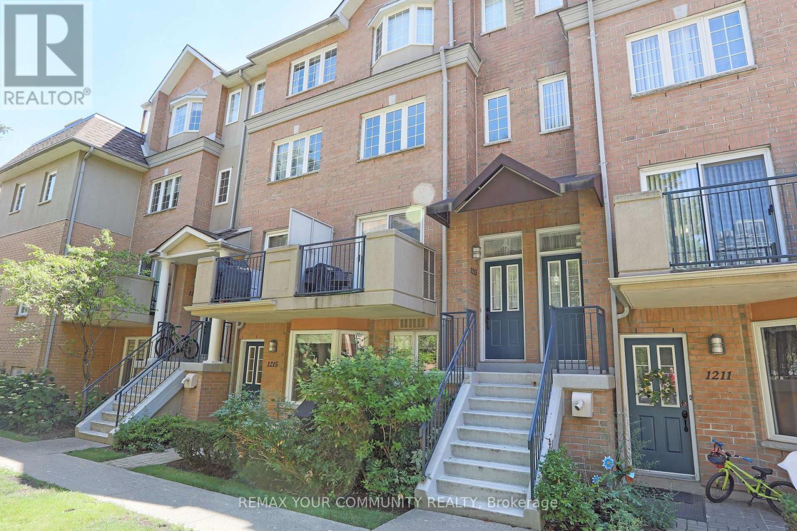Townhouse at 1213 - 28 SOMMERSET WAY, Toronto (Willowdale East)