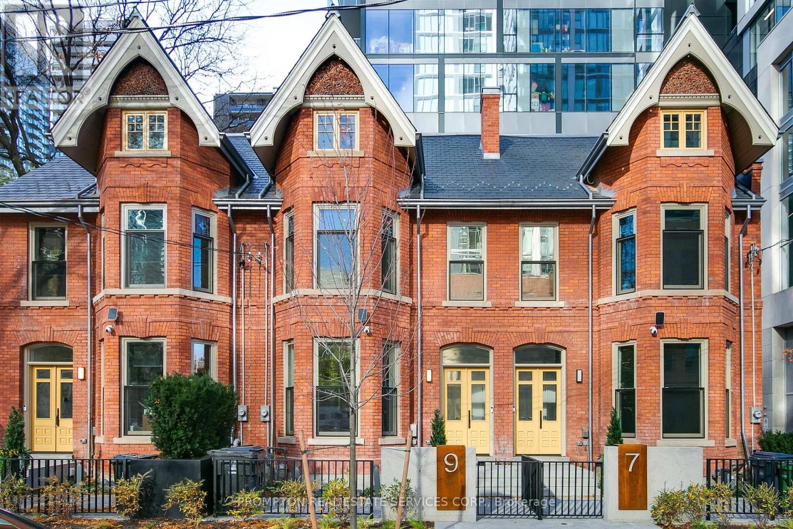 Townhouse at 9 GLOUCESTER STREET, Toronto (Church-Yonge Corridor)
