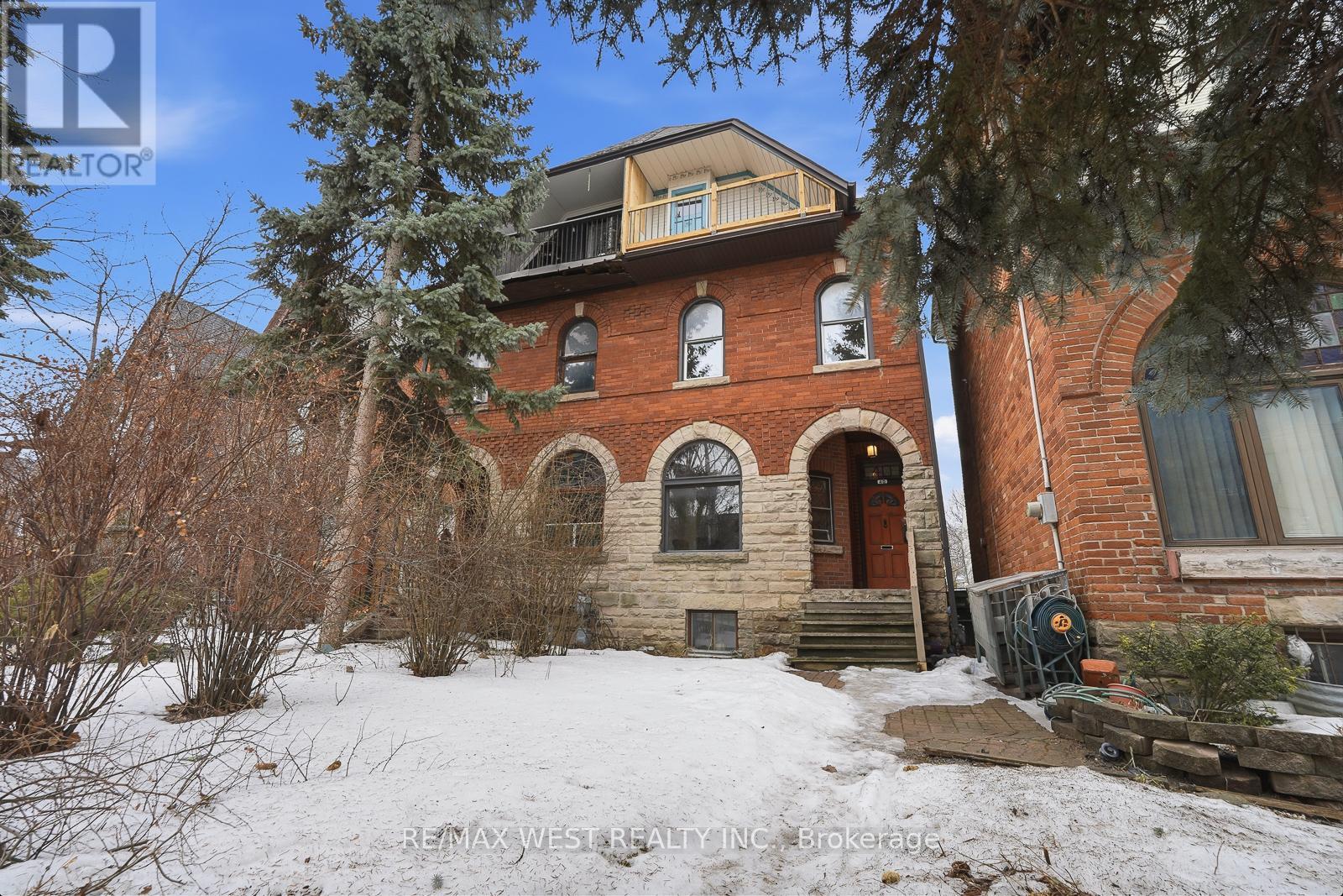 Semi-Detached/Link at 40 RIVER STREET, Toronto (Regent Park)