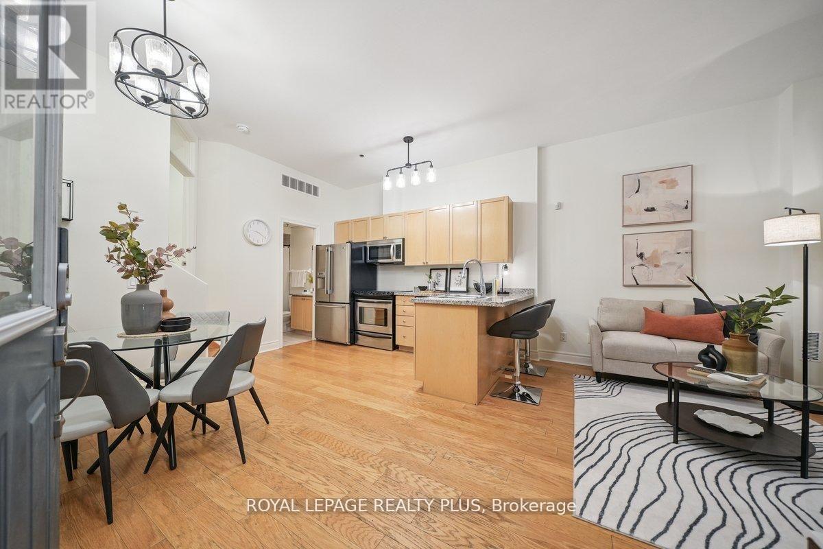 Apartment at 121 - 71 MCCAUL STREET, Toronto (Kensington-Chinatown)