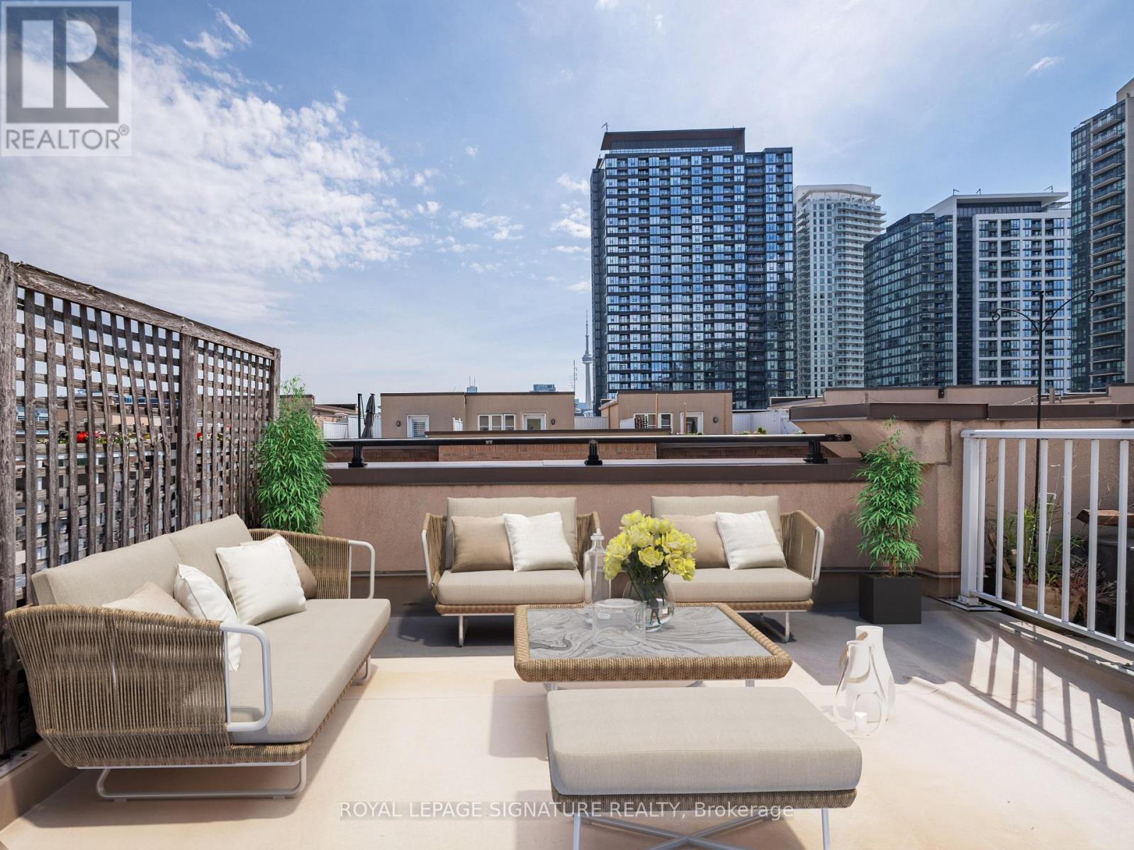 Townhouse at 712 - 42 WESTERN BATTERY ROAD, Toronto (Niagara)