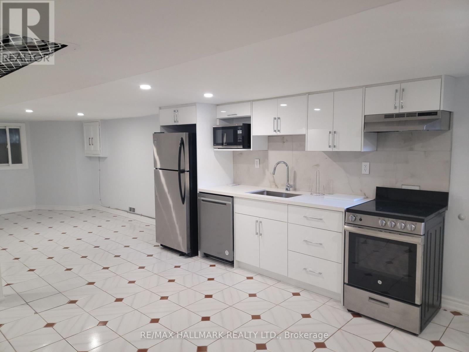 Townhouse at MAIN - 100 MONTROSE AVENUE, Toronto (Trinity-Bellwoods)