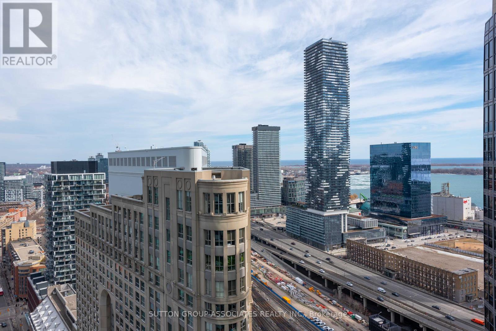 Apartment at 3212 - 8 THE ESPLANADE AVENUE, Toronto (Waterfront Communities)