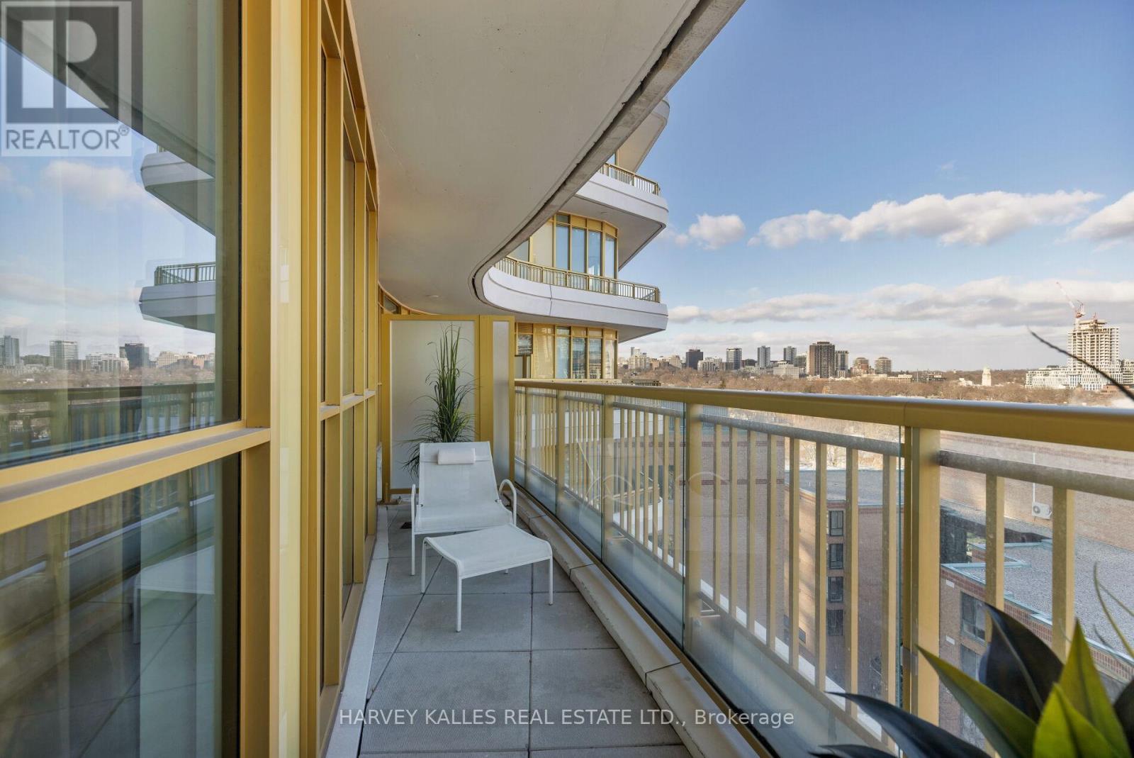Apartment at 805 - 151 AVENUE ROAD, Toronto