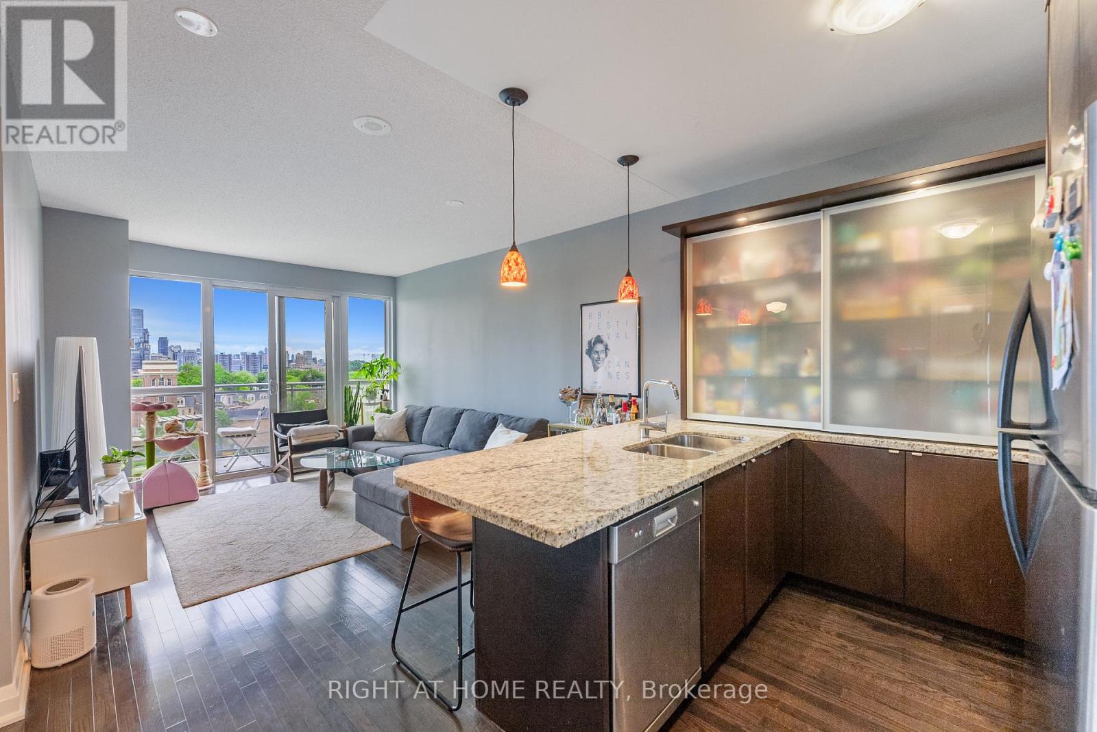 Apartment at 704 - 1430 YONGE STREET, Toronto (Yonge-St. Clair)