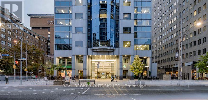 Other at R1-2 - 525 UNIVERSITY AVENUE, Toronto (Bay Street Corridor)
