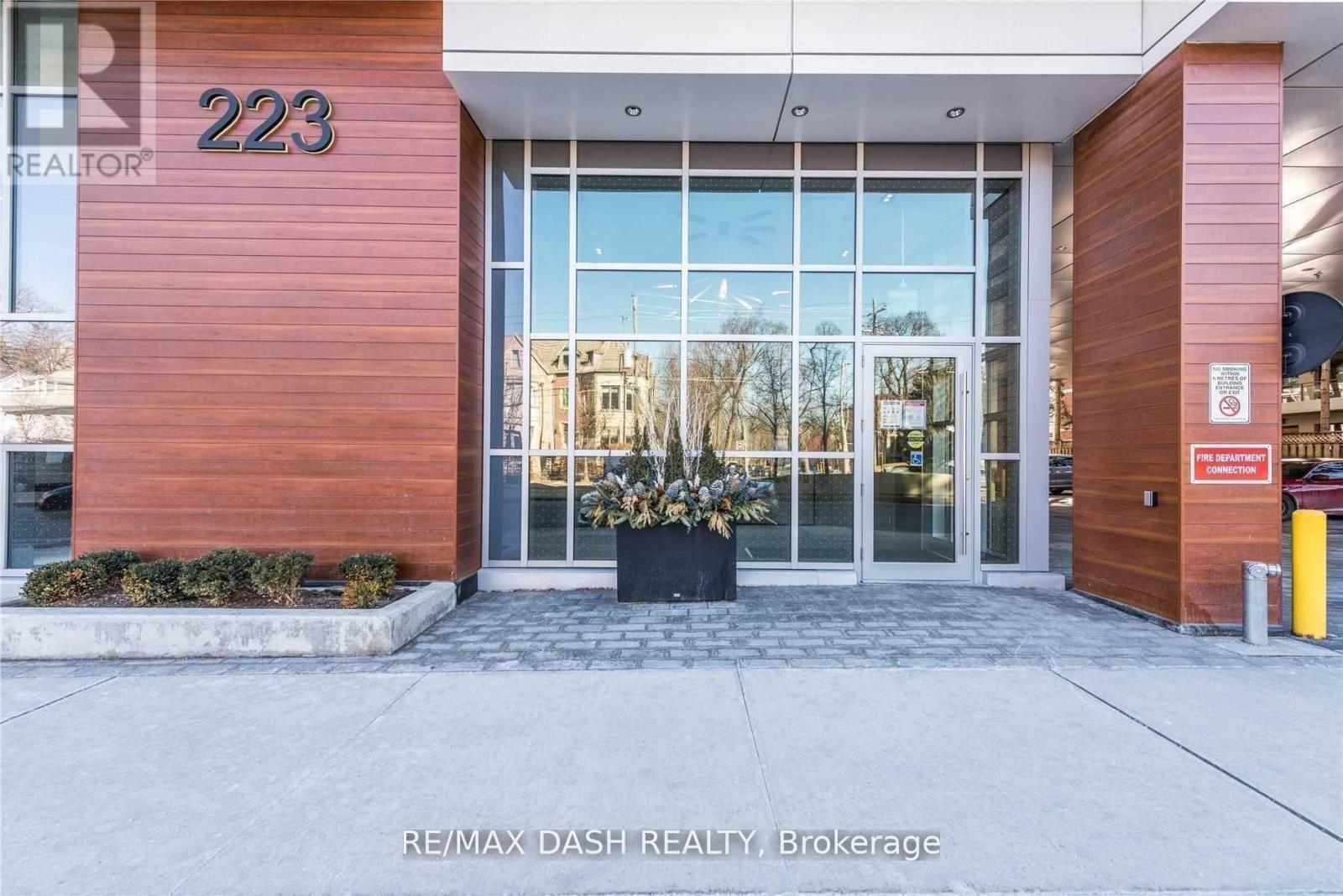 Apartment at 1002 - 223 ST CLAIR AVENUE W, Toronto (Yonge-St. Clair)