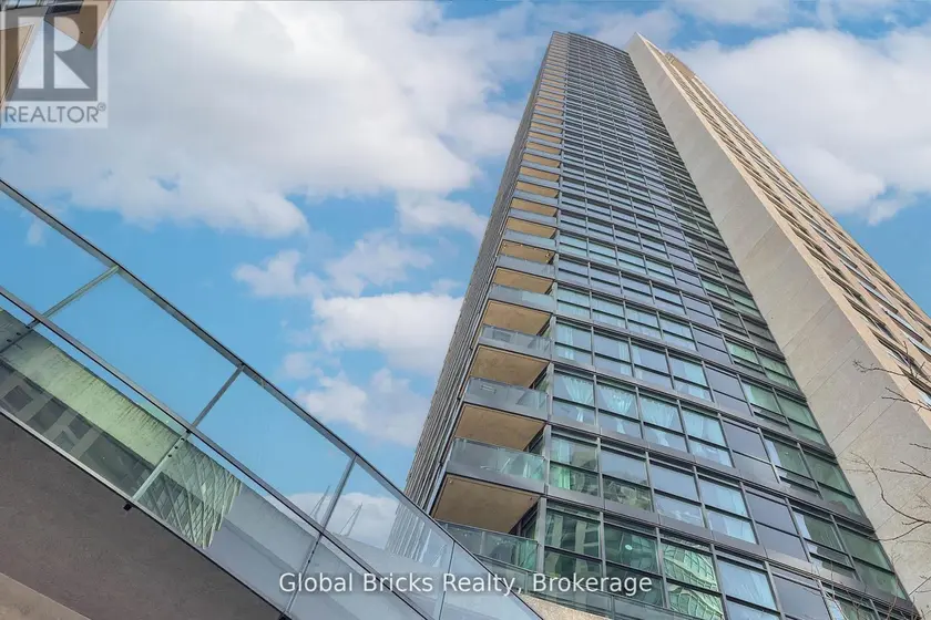 Apartment at #215 - 215 FORT YORK BOULEVARD, Toronto