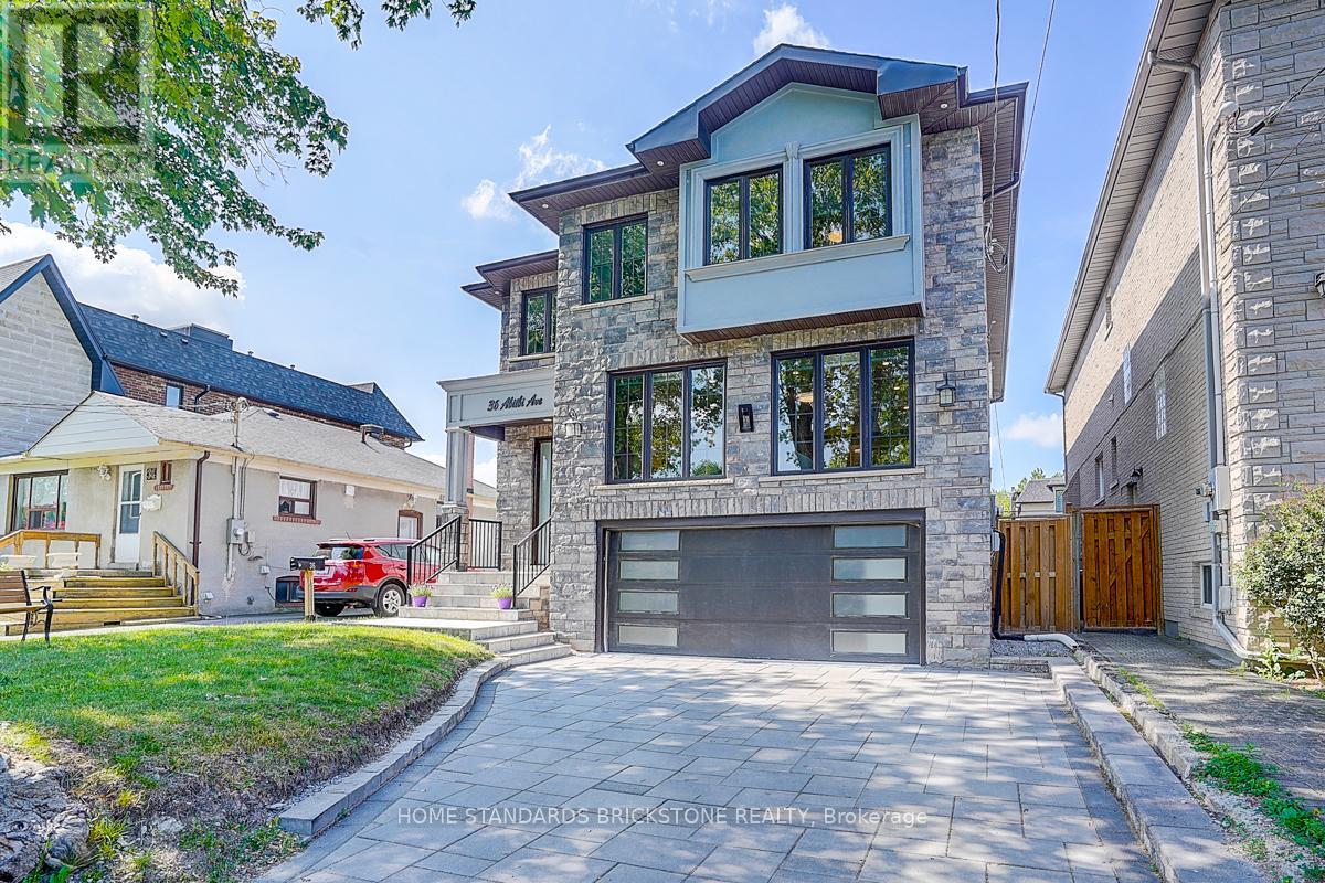 Detached at 36 ABITIBI AVENUE N, Toronto (Newtonbrook East)