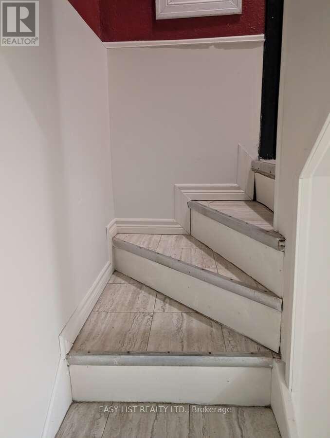 Detached at 21 PATRICIA AVENUE, Toronto (Newtonbrook West)