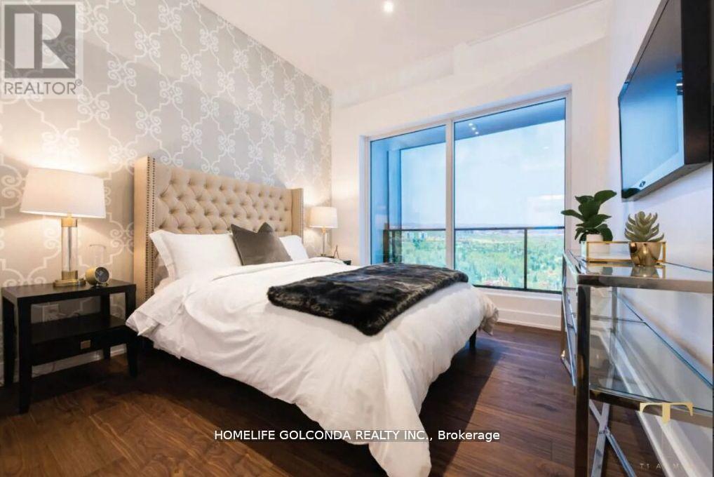 Apartment at N543 - 7 GOLDEN LION HEIGHTS N, Toronto (Newtonbrook East)