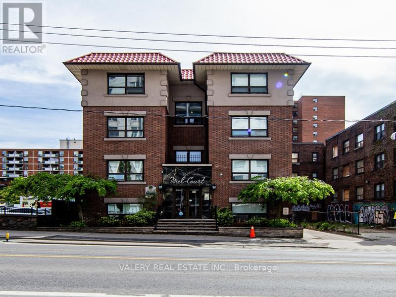 Apartment at 103 - 391 SHERBOURNE STREET, Toronto (Cabbagetown-South St. James Town)