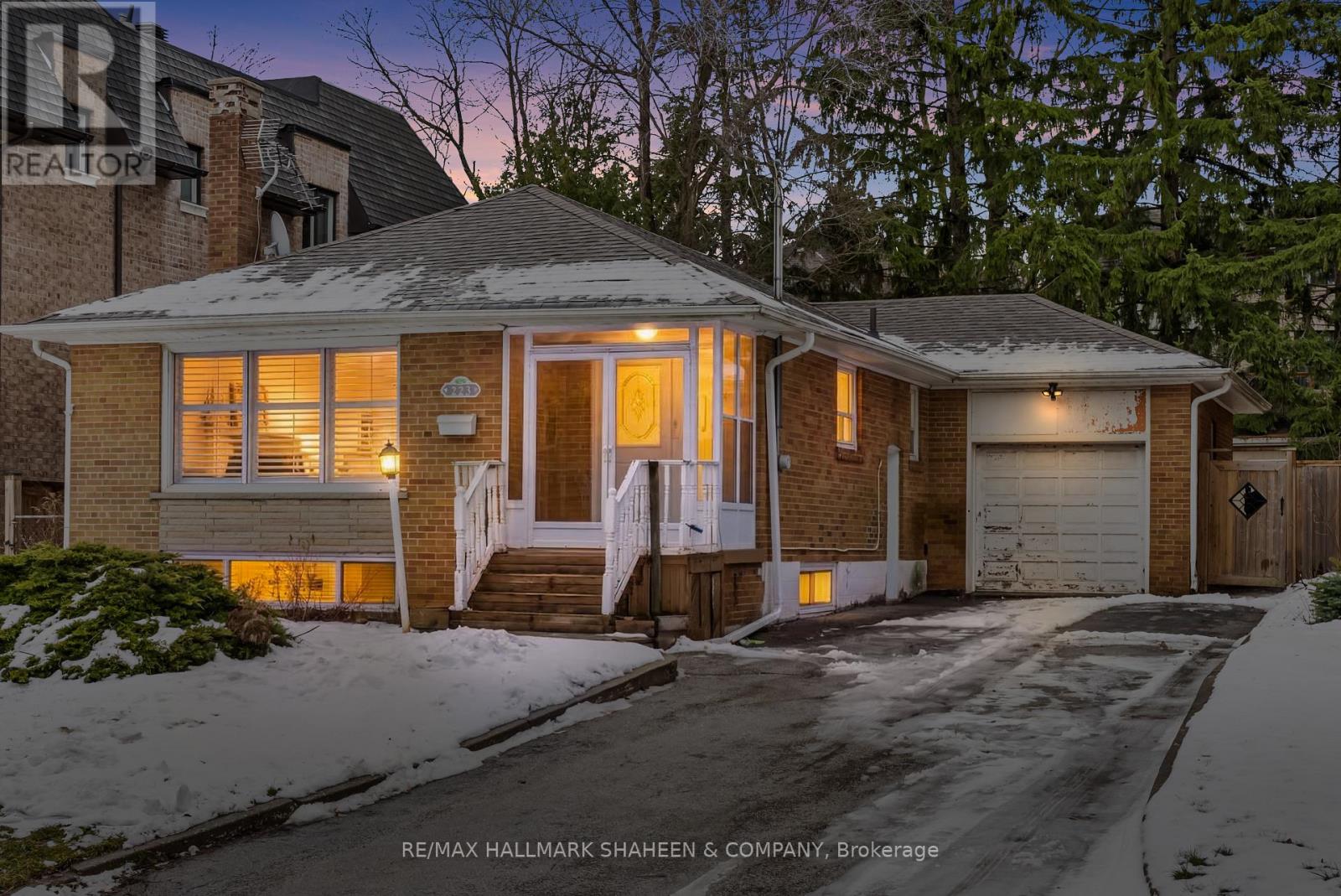 Detached at 223 HILLCREST AVENUE, Toronto (Willowdale East)