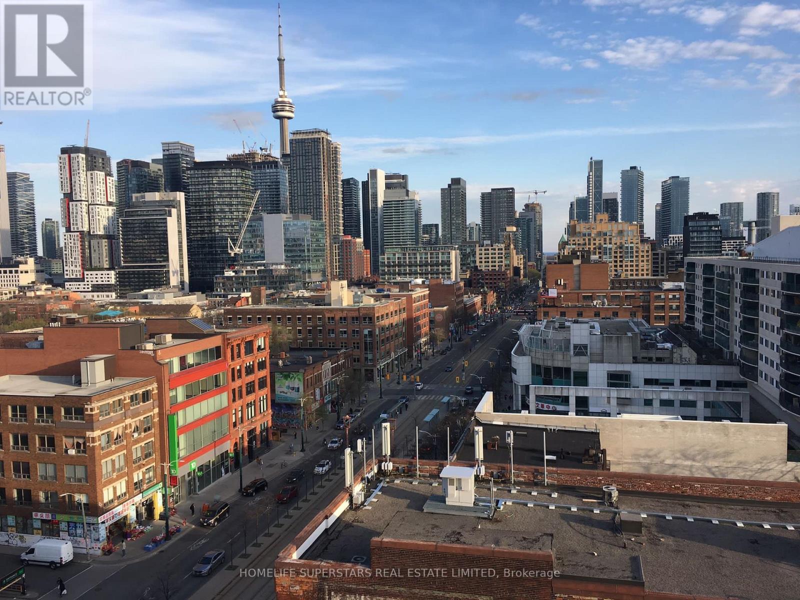 Apartment at 305 - 10 WILLISON SQUARE N, Toronto (Kensington-Chinatown)