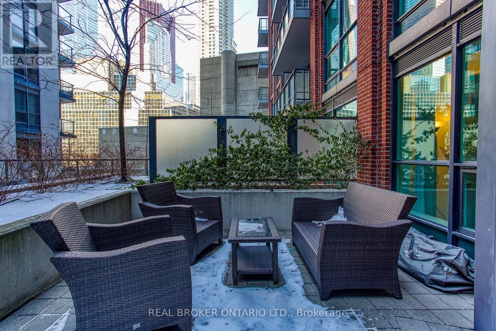 Apartment at 313 - 38 THE ESPLANADE, Toronto (Waterfront Communities)
