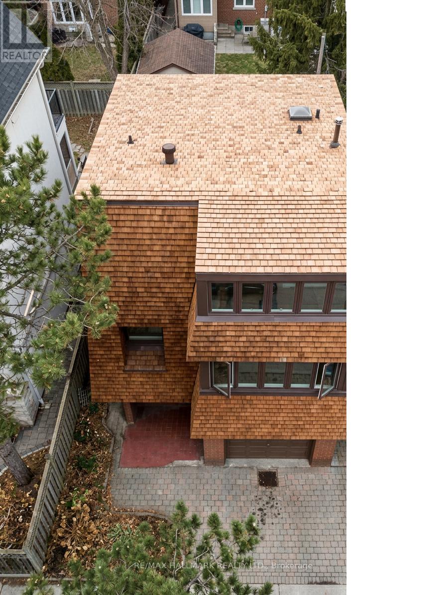 Semi-Detached/Link at 222 BROADWAY AVENUE, Toronto