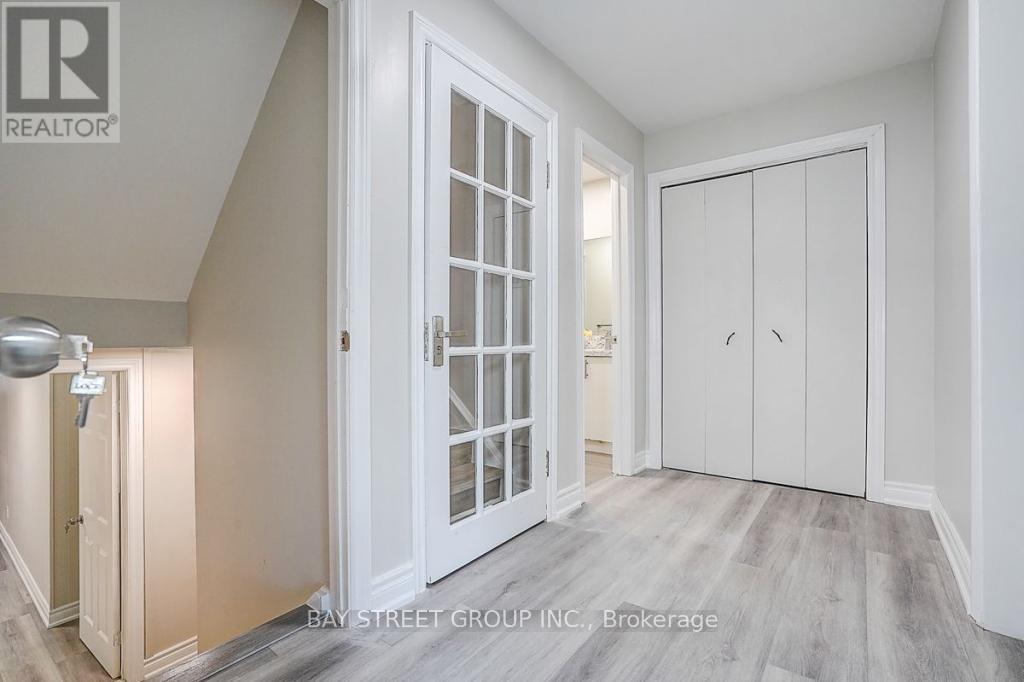 Semi-Detached/Link at LOWER - 269 SHAWNEE CIRCLE, Toronto