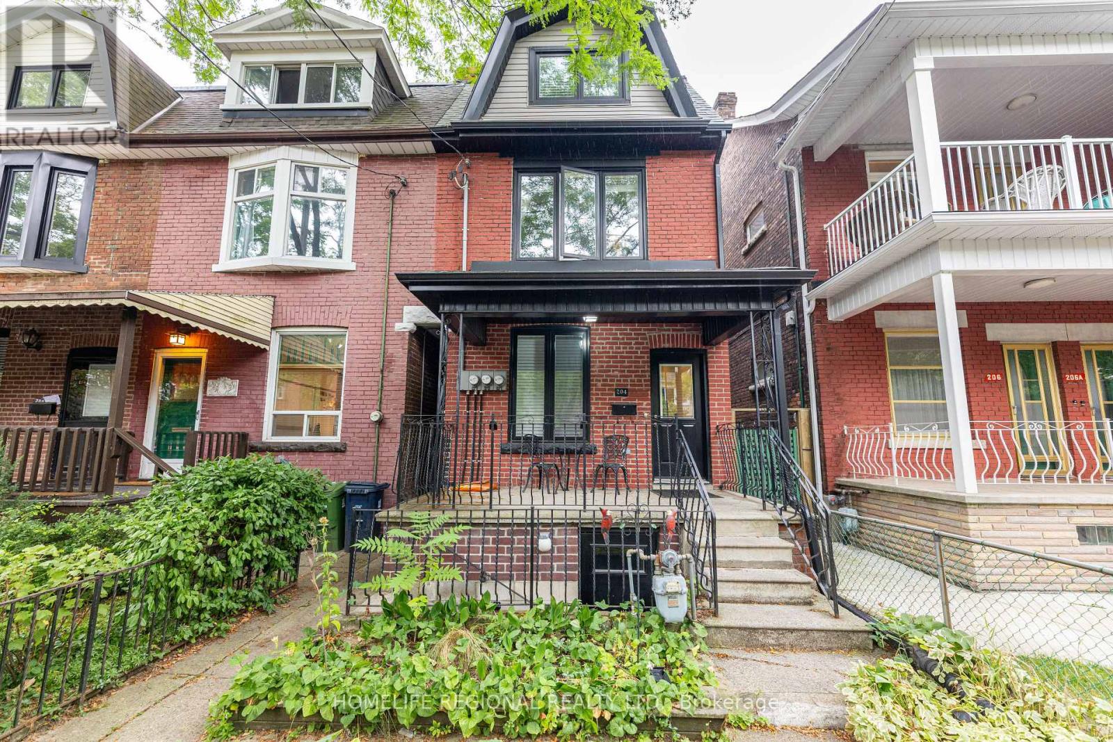 Semi-Detached/Link at 204 ROXTON ROAD, Toronto (Trinity-Bellwoods)