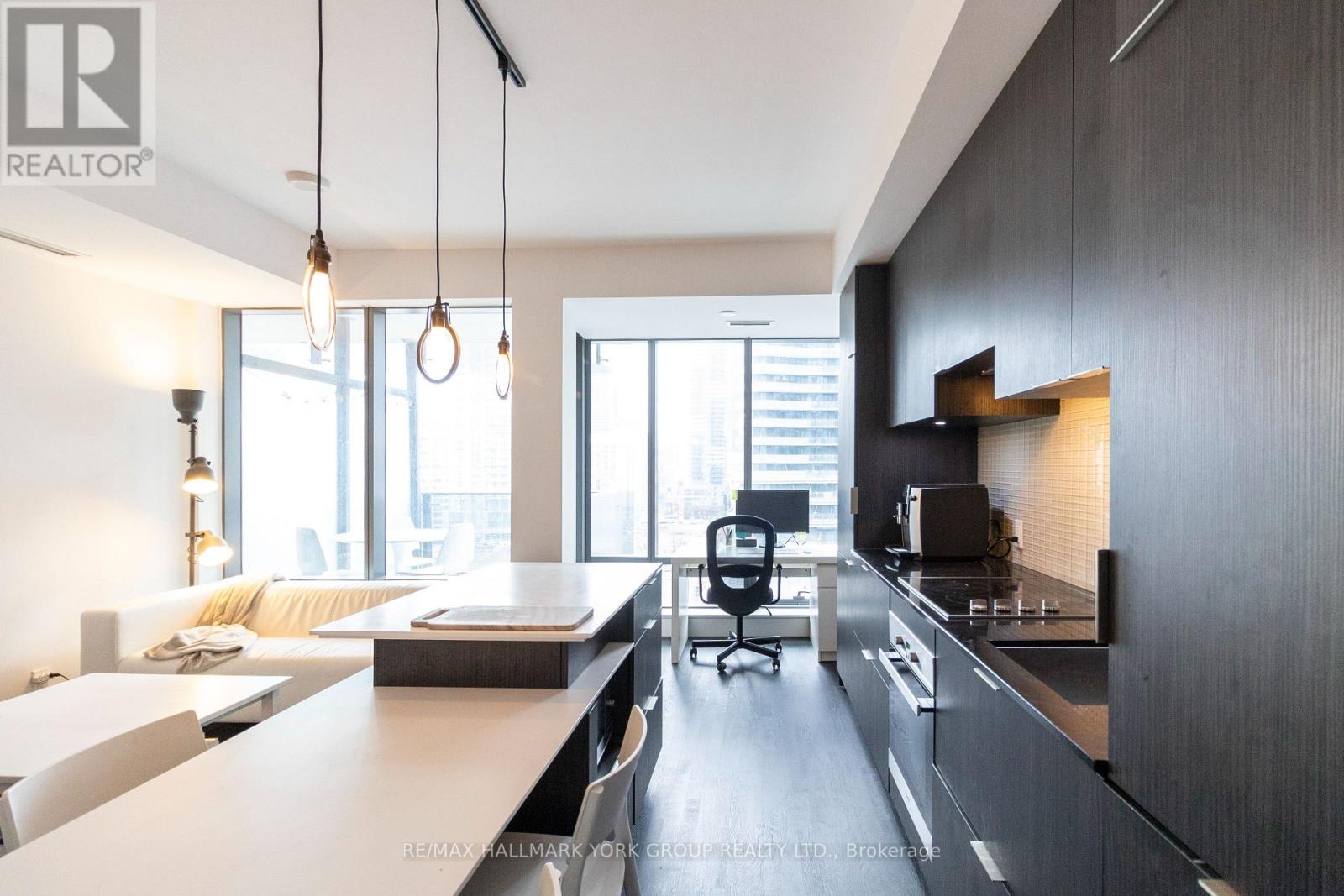 Apartment at 904 - 5 ST JOSEPH STREET, Toronto (Bay Street Corridor)