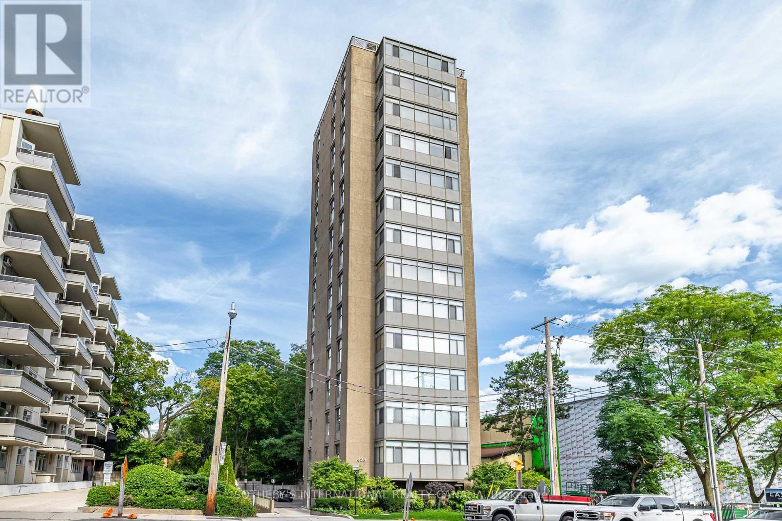 Apartment at 13 - 423 AVENUE ROAD, Toronto (Yonge-St. Clair)