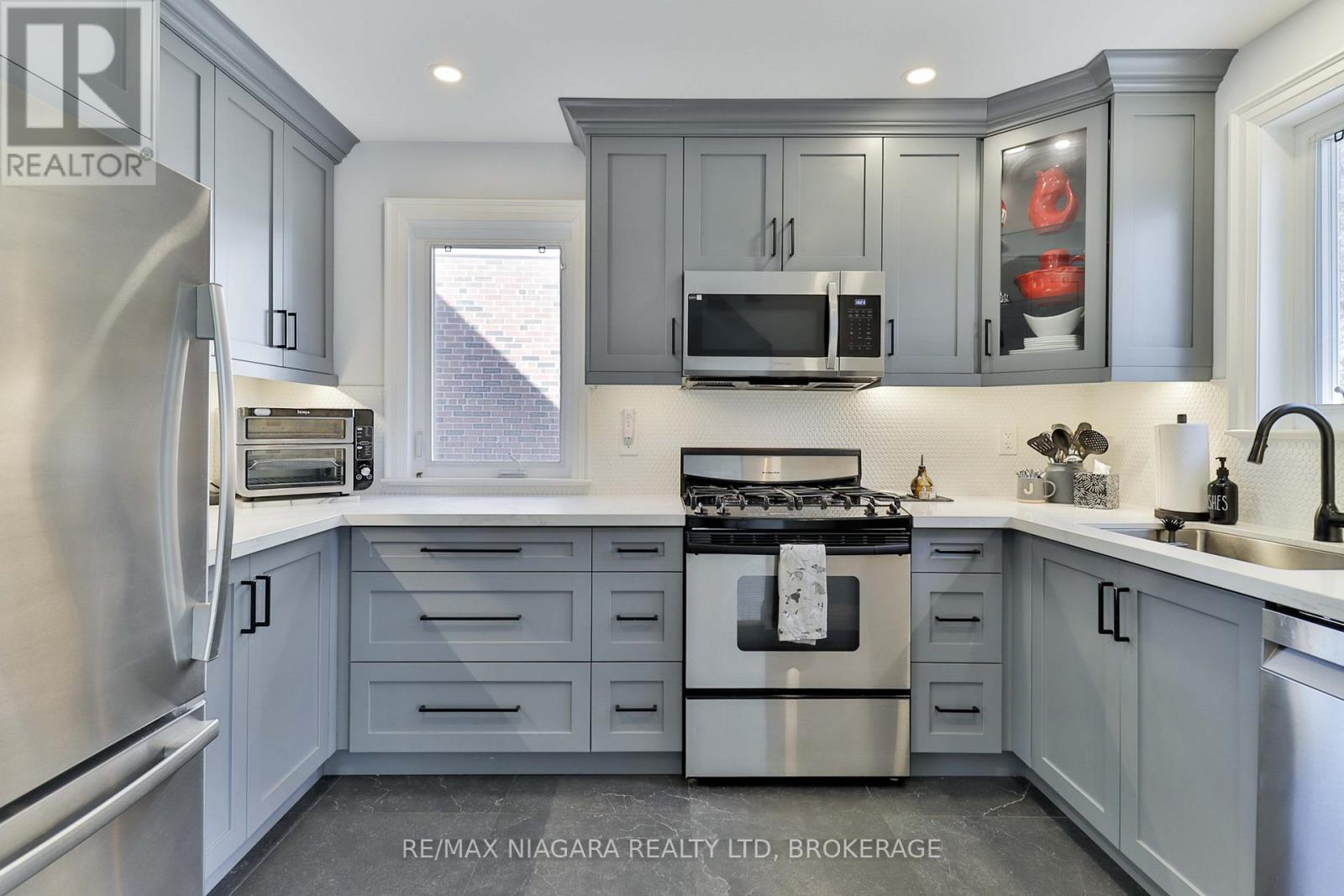 Detached at 65 CRAIGMORE CRESCENT, Toronto