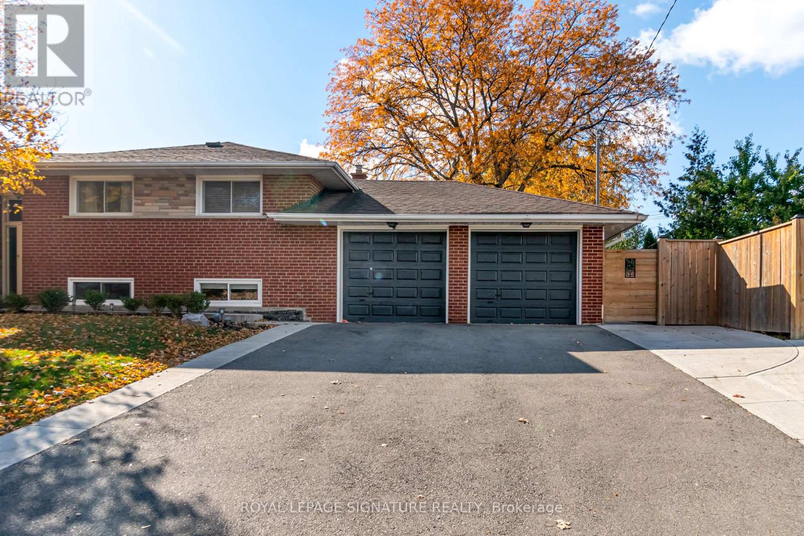 Detached at BSMT - 71 DALESIDE CRESCENT, Toronto (Victoria Village)