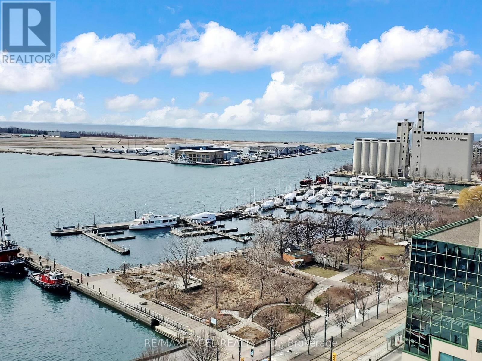 Apartment at LPH01 - 410 QUEENS QUAY W, Toronto (Waterfront Communities)