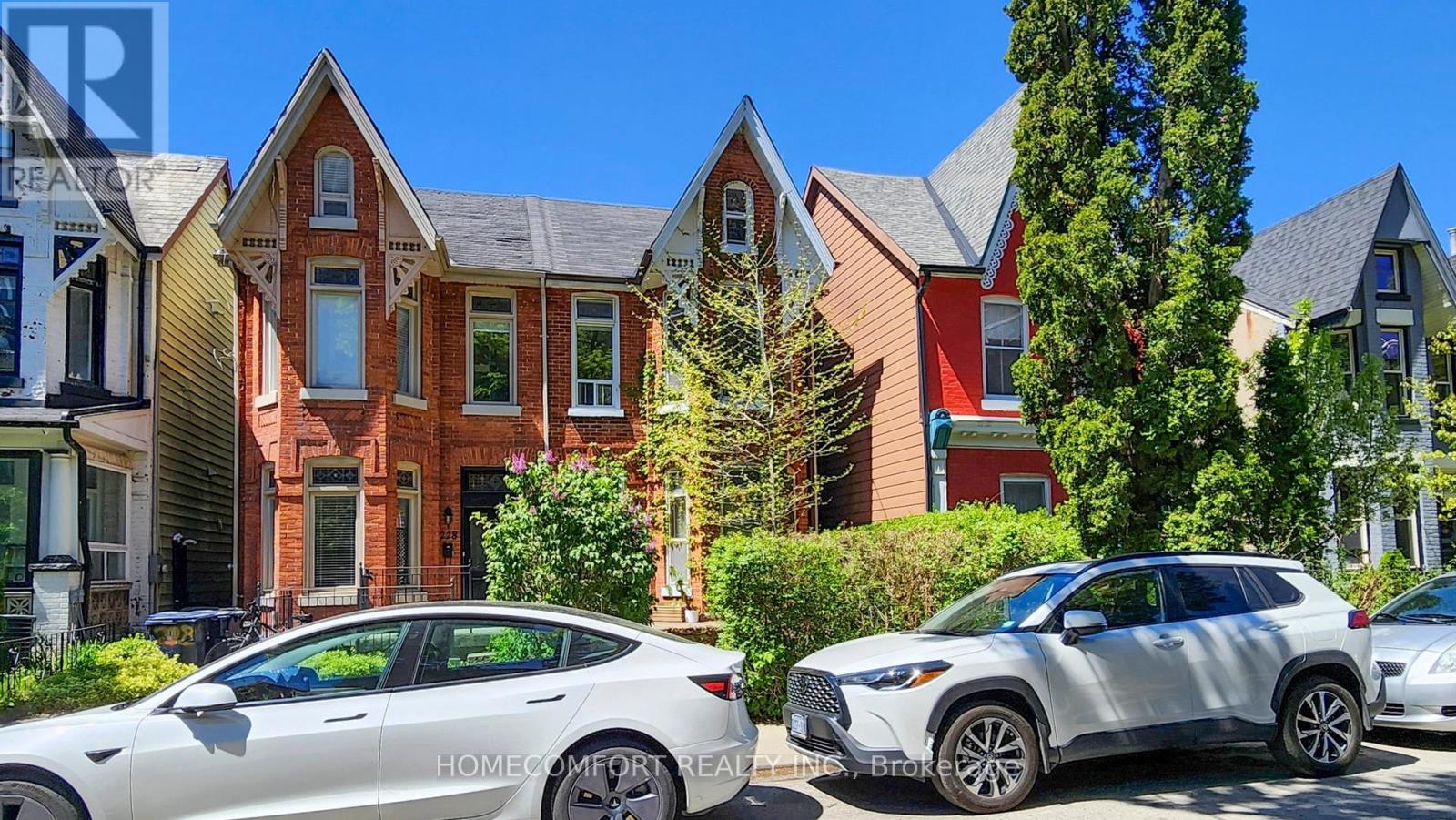 Semi-Detached/Link at 230 ROBERT STREET, Toronto (University)