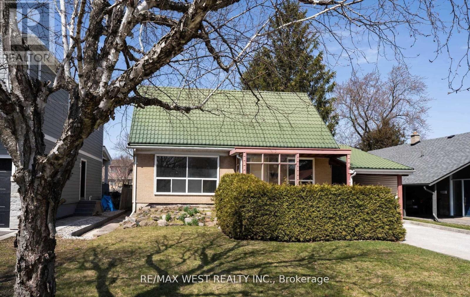 Detached at 32 BROADLEAF ROAD, Toronto (Banbury-Don Mills)