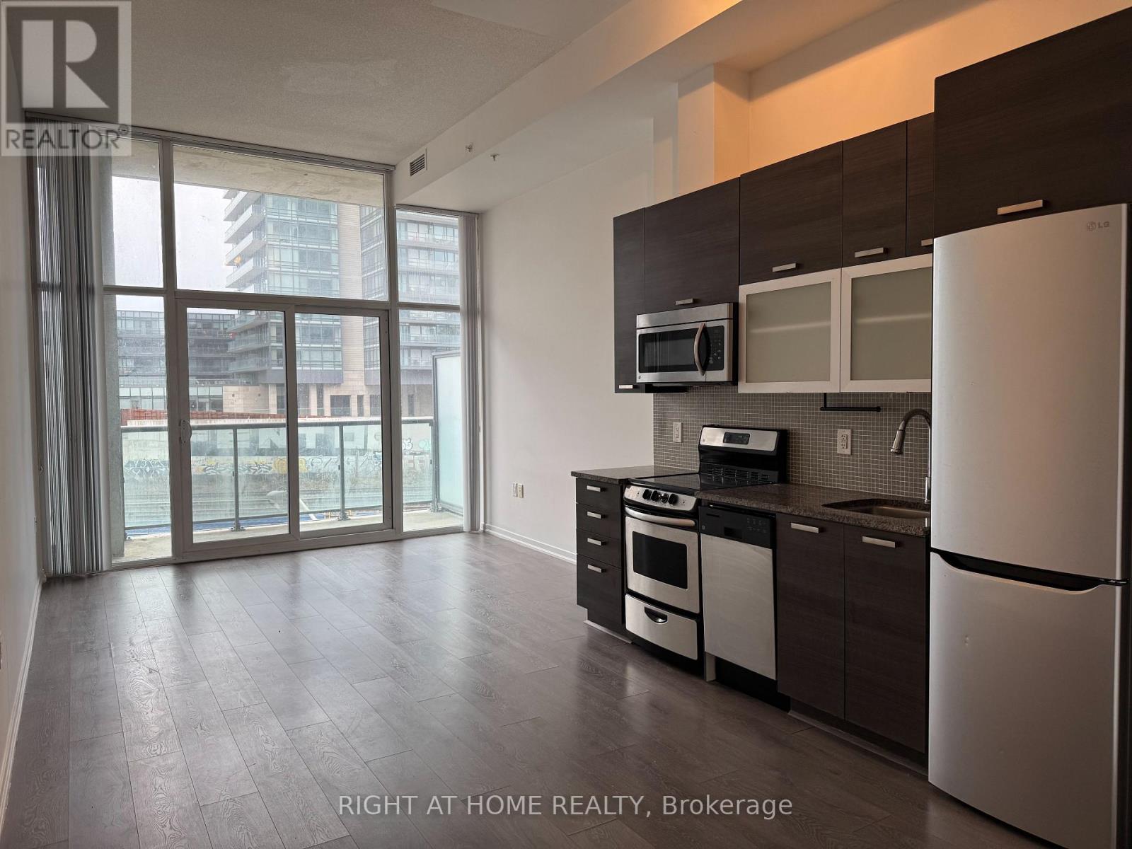 Apartment at 321 - 36 LISGAR STREET, Toronto (Little Portugal)