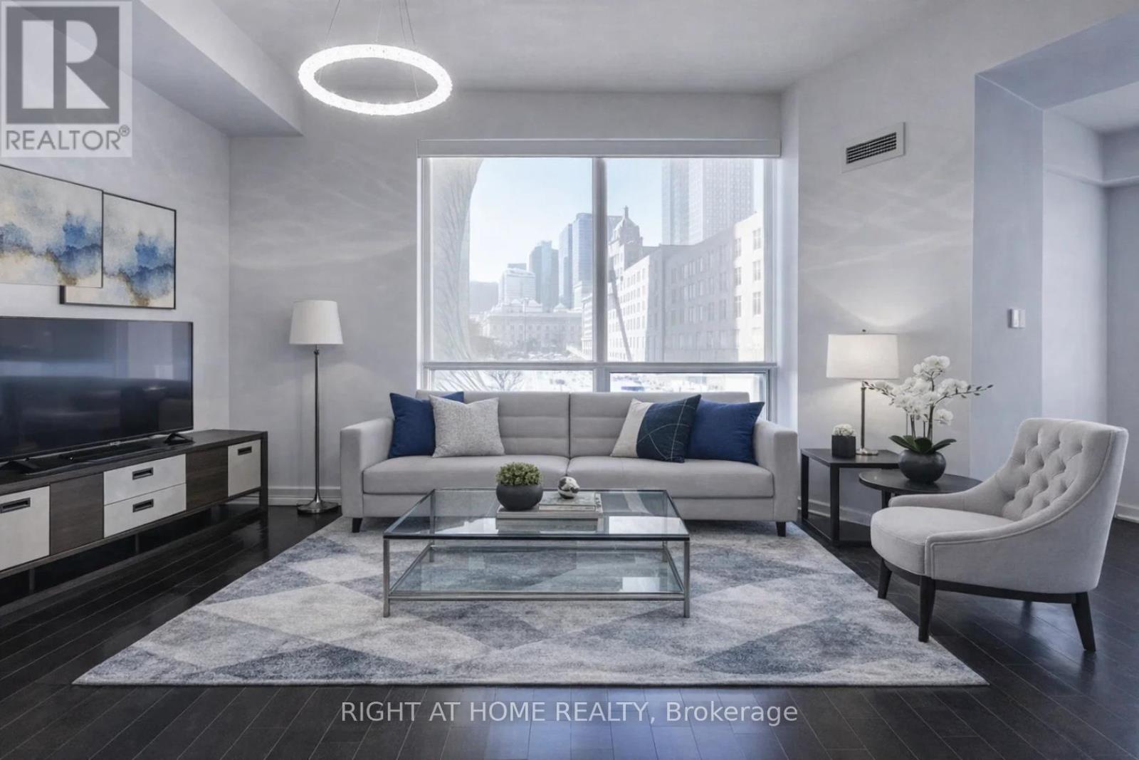 Apartment at 301 - 1 THE ESPLANADE, Toronto (Waterfront Communities)
