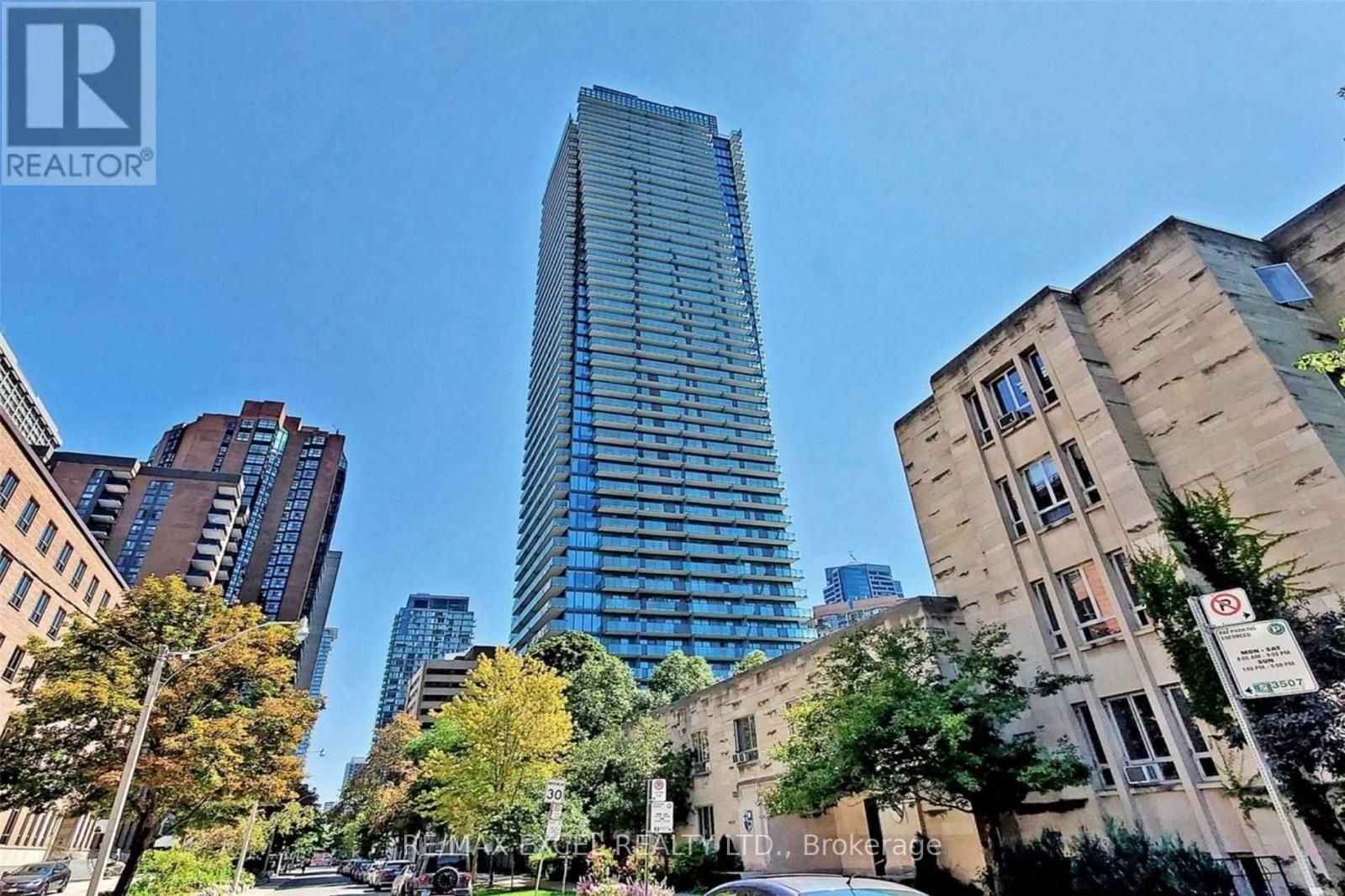 Apartment at 810 - 65 ST MARY STREET, Toronto (Bay Street Corridor)