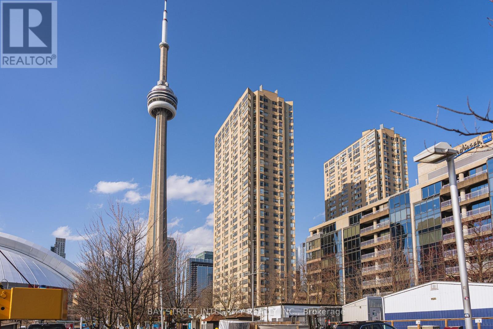 Apartment at 1107 - 270 QUEENS QUAY W, Toronto (Waterfront Communities)