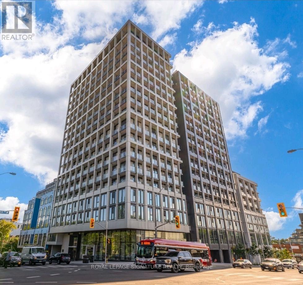 Apartment at 210 - 2020 BATHURST STREET, Toronto (Humewood-Cedarvale)