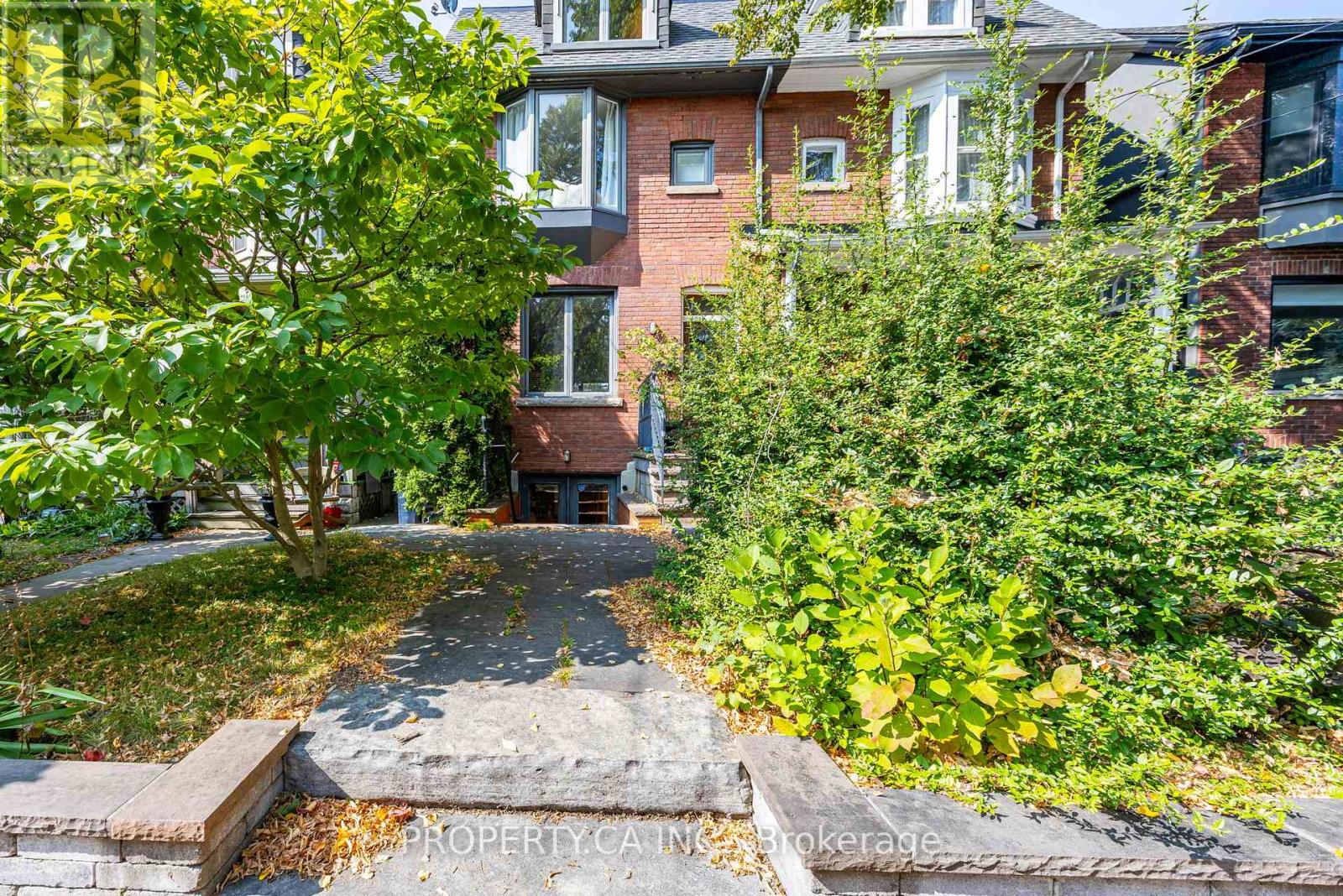 Semi-Detached/Link at 14 BELLWOODS AVENUE, Toronto (Trinity-Bellwoods)