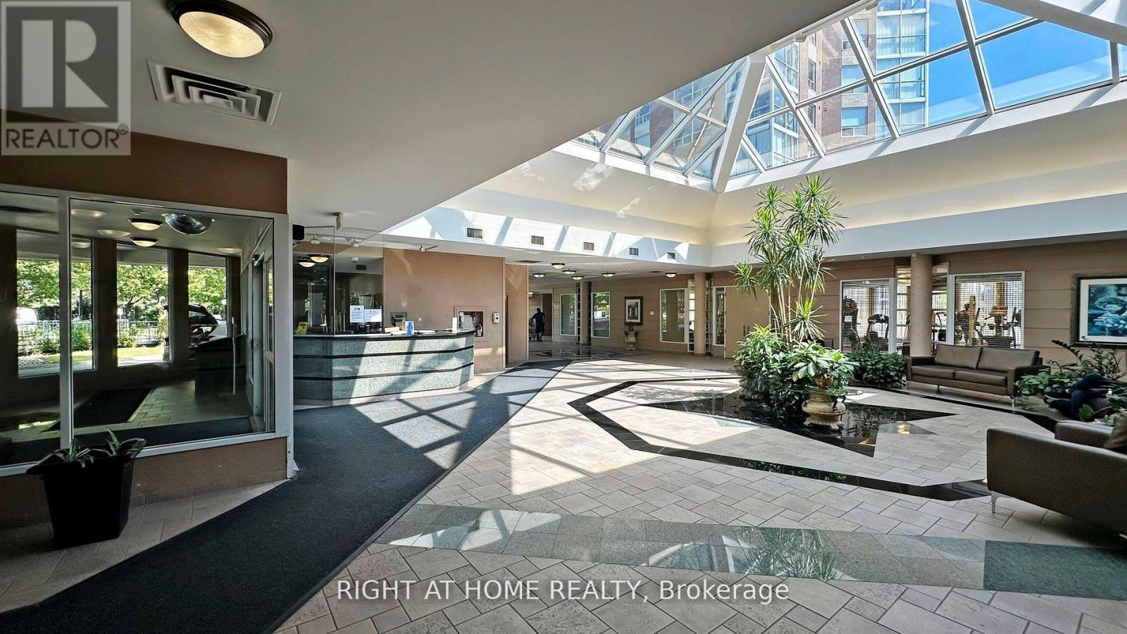 Apartment at 1609 - 7 CONCORDE PLACE, Toronto (Banbury-Don Mills)