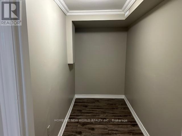 Detached at BSMT - 137 CHEROKEE BOULEVARD, Toronto