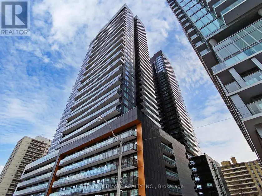 Apartment at 207 - 117 BROADWAY AVENUE, Toronto